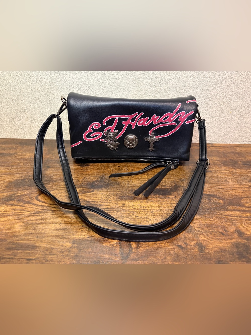 Ed Hardy Clutch Crossbody Bag Black Faux Leather Pink Logo Cross Skull Y2K *flaw